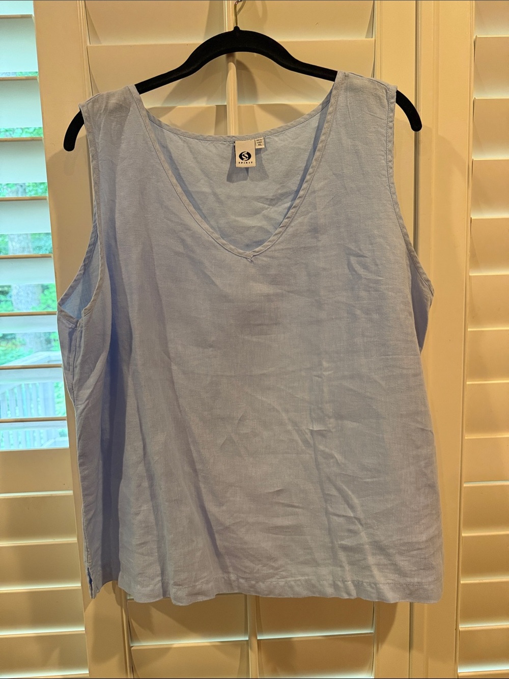 Spirit Light Blue V-Neck Sleeveless Linen Top